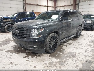 2018 Chevrolet Tahoe, VIN 1GNSKCKC1JR352939. Фото 2 из 6 с аукциона IAAI. Каталог авто из США OpenDataCar.