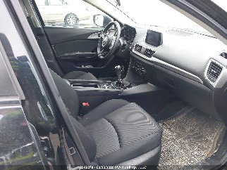 2018 Mazda 3, VIN 3MZBN1U72JM239214. Фото 5 з 6 з аукціону IAAI. Каталог авто зі США OpenDataCar.
