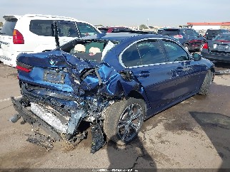 2024 Bmw 3 Series, VIN 3MW69FF02R8E74350. Фото 4 з 6 з аукціону IAAI. Каталог авто зі США OpenDataCar.