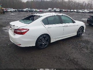 2017 Honda Accord, VIN 1HGCR2F1XHA006863. Фото 4 з 6 з аукціону IAAI. Каталог авто зі США OpenDataCar.