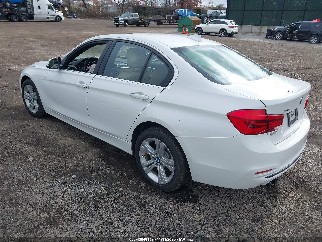 2018 Bmw 3 Series, VIN WBA8D9G53JNU67735. Фото 3 з 6 з аукціону IAAI. Каталог авто зі США OpenDataCar.