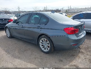 2018 Bmw 3 Series, VIN WBA8A3C52JA505748. Фото 3 з 6 з аукціону IAAI. Каталог авто зі США OpenDataCar.