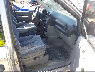 2005 Dodge Grand Caravan, VIN 1D4GP24RX5B230528. Фото 5 з 6 з аукціону IAAI. Каталог авто зі США OpenDataCar.