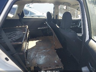 2017 Toyota Prius V, VIN JTDZN3EU4HJ065882. Фото 3 з 6 з аукціону IAAI. Каталог авто зі США OpenDataCar.