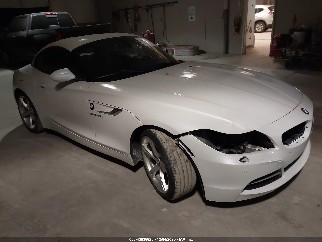 2016 Bmw Z4, VIN WBALL5C57G5A20381. Фото 1 из 6 с аукциона IAAI. Каталог авто из США OpenDataCar.