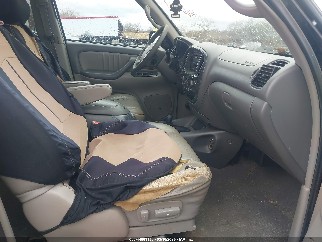 2003 Toyota Sequoia, VIN 5TDBT48A73S171091. Фото 5 з 6 з аукціону IAAI. Каталог авто зі США OpenDataCar.