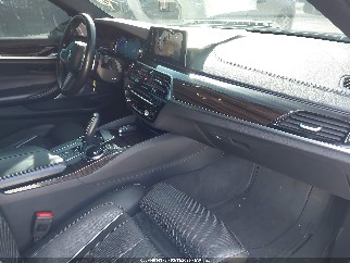 2018 Bmw M550i xDrive, VIN WBAJB9C54JB286870. Фото 5 з 6 з аукціону IAAI. Каталог авто зі США OpenDataCar.