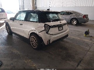 2025 Mini Hardtop, VIN WMW13GD02S2X04672. Zdjęcie 3 z 6 z aukcji IAAI. Katalog aut z USA OpenDataCar.