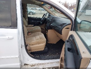 2016 Dodge Grand Caravan, VIN 2C4RDGBG2GR101927. Фото 5 з 6 з аукціону IAAI. Каталог авто зі США OpenDataCar.