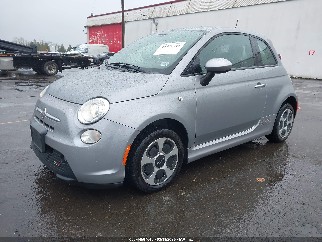 2016 Fiat 500E, VIN 3C3CFFGE4GT161131. Фото 2 из 6 с аукциона IAAI. Каталог авто из США OpenDataCar.