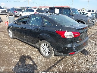 2017 Ford Focus, VIN 1FADP3F23HL315740. Фото 3 з 6 з аукціону IAAI. Каталог авто зі США OpenDataCar.