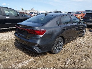 2024 Kia Forte, VIN 3KPF24AD6RE773170. Фото 4 з 6 з аукціону IAAI. Каталог авто зі США OpenDataCar.