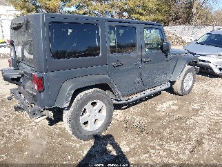 2016 Jeep Wrangler Unlimited, VIN 1C4BJWDGXGL232064. Фото 4 з 6 з аукціону IAAI. Каталог авто зі США OpenDataCar.