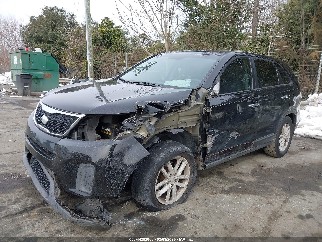 2014 Kia Sorento, VIN 5XYKT3A62EG548040. Фото 2 з 6 з аукціону IAAI. Каталог авто зі США OpenDataCar.