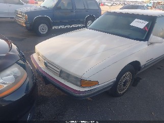 1990 Pontiac Bonneville, VIN 1G2HX54C0L1283132. Фото 6 из 6 с аукциона IAAI. Каталог авто из США OpenDataCar.