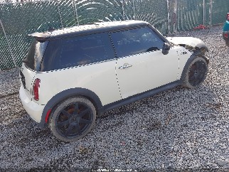 2005 Mini Cooper, VIN WMWRE334X5TD91155. Фото 4 з 6 з аукціону IAAI. Каталог авто зі США OpenDataCar.