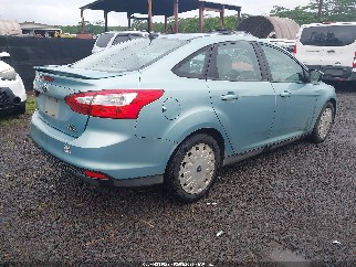 2012 Ford Focus, VIN 1FAHP3F26CL437308. Фото 4 из 6 с аукциона IAAI. Каталог авто из США OpenDataCar.