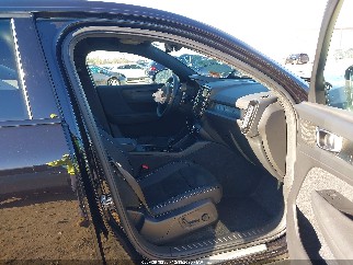 2023 Volvo C40, VIN YV4ED3GM3P2063352. Фото 5 из 6 с аукциона IAAI. Каталог авто из США OpenDataCar.