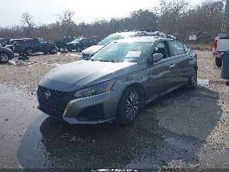 2024 Nissan Altima, VIN 1N4BL4DV2RN400225. Фото 2 з 6 з аукціону IAAI. Каталог авто зі США OpenDataCar.