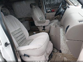 2002 Ford E-150, VIN 1FDRE14W82HA71878. Фото 5 из 6 с аукциона IAAI. Каталог авто из США OpenDataCar.