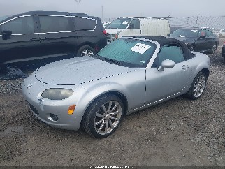 2006 Mazda MX-5, VIN JM1NC25F560120116. Фото 2 з 6 з аукціону IAAI. Каталог авто зі США OpenDataCar.