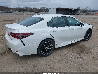 2022 Toyota Camry, VIN 4T1G11AK2NU663762. Фото 4 з 6 з аукціону IAAI. Каталог авто зі США OpenDataCar.