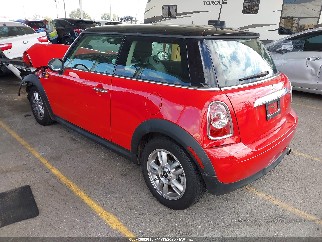 2013 Mini Hardtop, VIN WMWSU3C55DT546154. Фото 3 з 6 з аукціону IAAI. Каталог авто зі США OpenDataCar.
