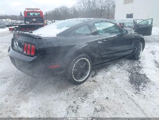 2005 Ford Mustang, VIN 1ZVHT82H355140398. Фото 4 з 6 з аукціону IAAI. Каталог авто зі США OpenDataCar.