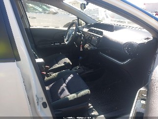2016 Toyota Prius C, VIN JTDKDTB30G1121928. Фото 5 з 6 з аукціону IAAI. Каталог авто зі США OpenDataCar.