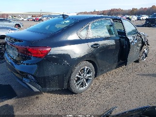 2022 Kia Forte, VIN 3KPF24AD3NE434389. Фото 4 з 6 з аукціону IAAI. Каталог авто зі США OpenDataCar.