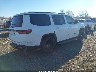 2022 Jeep Wagoneer, VIN 1C4SJVAT1NS217175. Фото 4 з 6 з аукціону IAAI. Каталог авто зі США OpenDataCar.