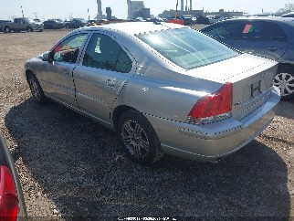 2007 Volvo S60, VIN YV1RS592372640232. Фото 3 из 6 с аукциона IAAI. Каталог авто из США OpenDataCar.