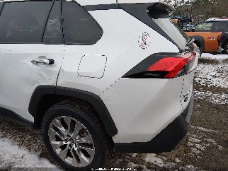 2025 Toyota RAV4, VIN 2T3N1RFV5SW511227. Фото 3 з 6 з аукціону IAAI. Каталог авто зі США OpenDataCar.
