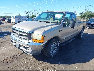 1999 Ford F-250, VIN 1FTNX21S0XED31462. Фото 2 з 6 з аукціону IAAI. Каталог авто зі США OpenDataCar.