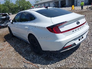 2021 Hyundai Sonata, VIN 5NPEG4JA2MH103669. Zdjęcie 3 z 6 z aukcji IAAI. Katalog aut z USA OpenDataCar.