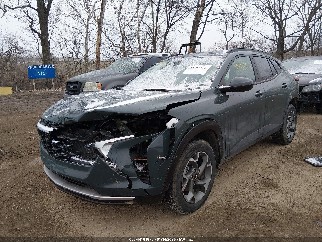 2025 Chevrolet Trax, VIN KL77LHEPXSC219749. Фото 2 з 6 з аукціону IAAI. Каталог авто зі США OpenDataCar.