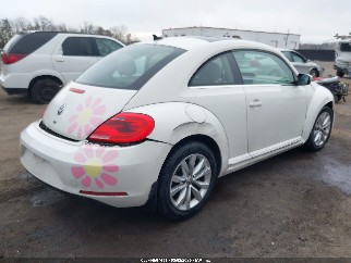 2013 Volkswagen Beetle, VIN 3VWJL7AT5DM675453. Фото 4 з 6 з аукціону IAAI. Каталог авто зі США OpenDataCar.