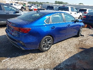 2024 Kia Forte, VIN 3KPF24AD5RE808040. Фото 4 з 6 з аукціону IAAI. Каталог авто зі США OpenDataCar.