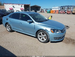 2013 Volkswagen Passat, VIN 1VWBP7A34DC136641. Фото 1 з 6 з аукціону IAAI. Каталог авто зі США OpenDataCar.