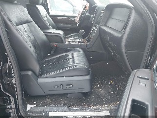 2017 Lincoln Navigator, VIN 5LMJJ2JT7HEL06447. Zdjęcie 5 z 6 z aukcji IAAI. Katalog aut z USA OpenDataCar.