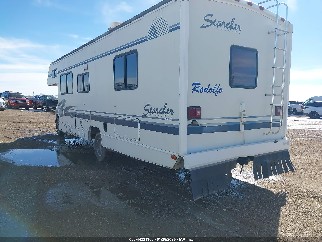 1995 Ford Econoline E350, VIN 1FDKE30G3SHB83130. Photo 3 of 6 from IAAI auction. OpenDataCar US salvage catalog.