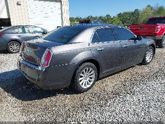2013 Chrysler 300, VIN 2C3CCAAG3DH603505. Zdjęcie 4 z 6 z aukcji IAAI. Katalog aut z USA OpenDataCar.