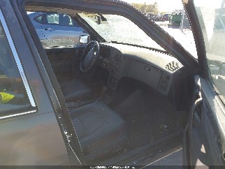 1990 Saab 9000, VIN YS3CL58L8L2001799. Фото 5 з 6 з аукціону IAAI. Каталог авто зі США OpenDataCar.