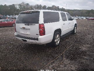 2008 Chevrolet Suburban 1500, VIN 3GNFC16028G129483. Zdjęcie 4 z 6 z aukcji IAAI. Katalog aut z USA OpenDataCar.