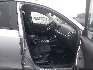 2016 Mazda CX-5, VIN JM3KE4CYXG0710267. Фото 5 з 6 з аукціону IAAI. Каталог авто зі США OpenDataCar.