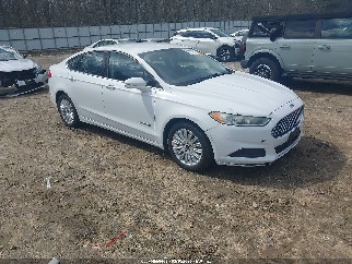 2014 Ford Fusion, VIN 3FA6P0LU2ER138480. Фото 1 з 6 з аукціону IAAI. Каталог авто зі США OpenDataCar.