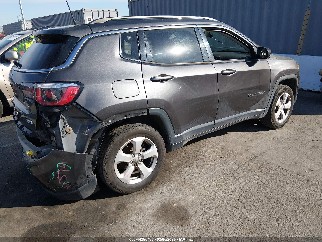 2019 Jeep Compass, VIN 3C4NJDBB1KT597335. Фото 4 з 6 з аукціону IAAI. Каталог авто зі США OpenDataCar.