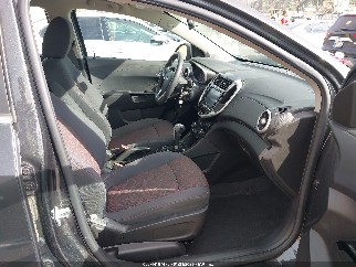 2017 Chevrolet Sonic, VIN 1G1JD6SB4H4132489. Фото 5 из 6 с аукциона IAAI. Каталог авто из США OpenDataCar.