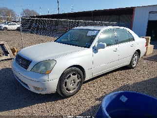 2002 Lexus LS 430, VIN JTHBN30F220061917. Фото 2 из 6 с аукциона IAAI. Каталог авто из США OpenDataCar.