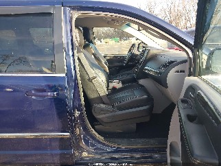 2015 Chrysler Town & Country, VIN 2C4RC1BGXFR601753. Фото 5 из 6 с аукциона IAAI. Каталог авто из США OpenDataCar.